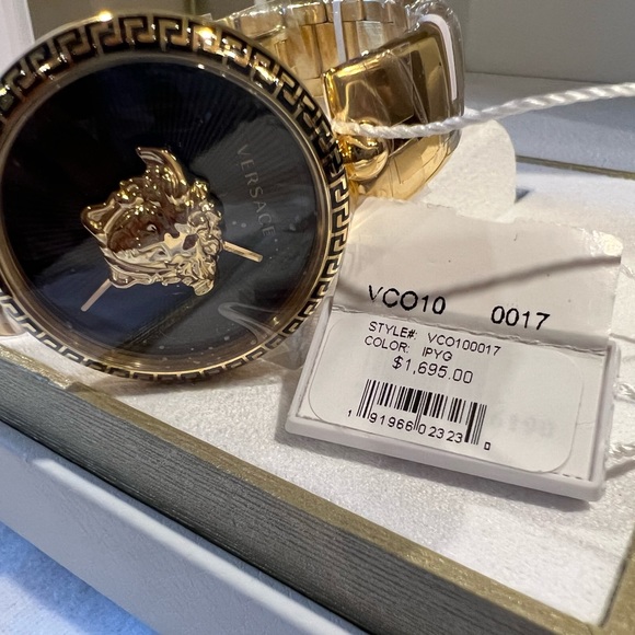 Authentic Versace watch - Picture 13 of 13